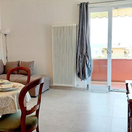 Narcisa View Lake&Pool Apartment Бардолино Екстериор снимка