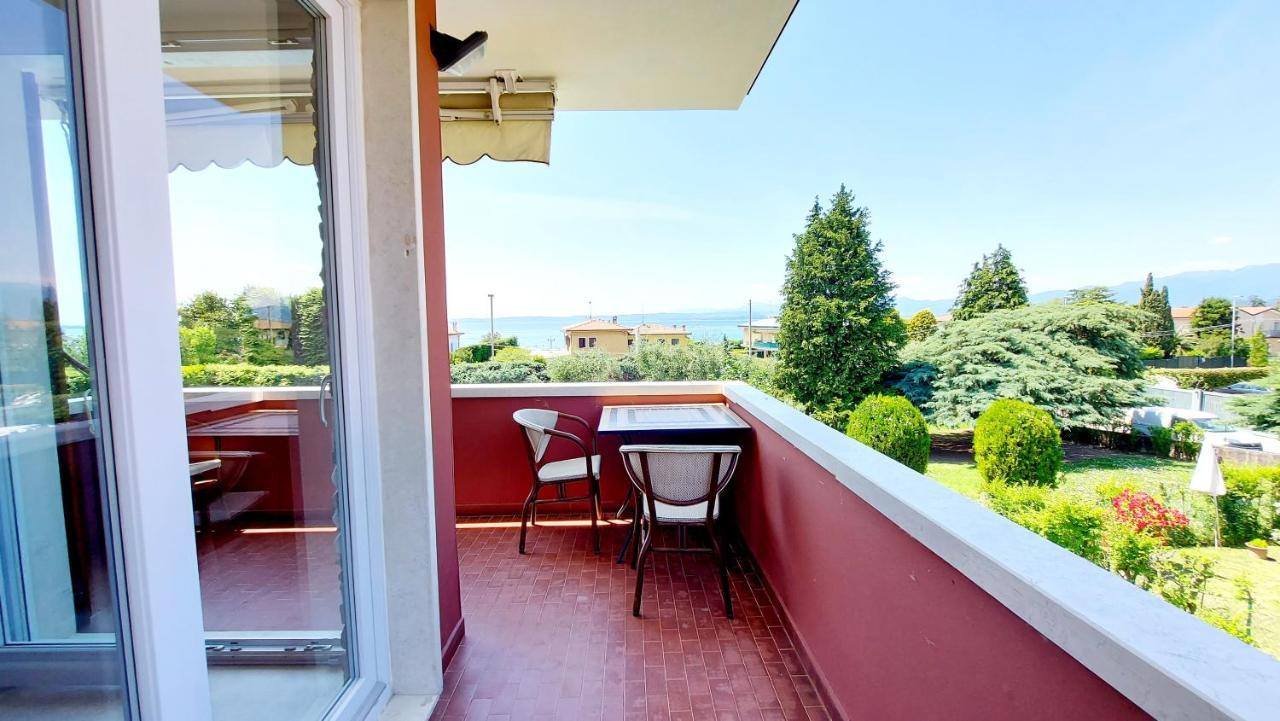 Narcisa View Lake&Pool Apartment Бардолино Екстериор снимка