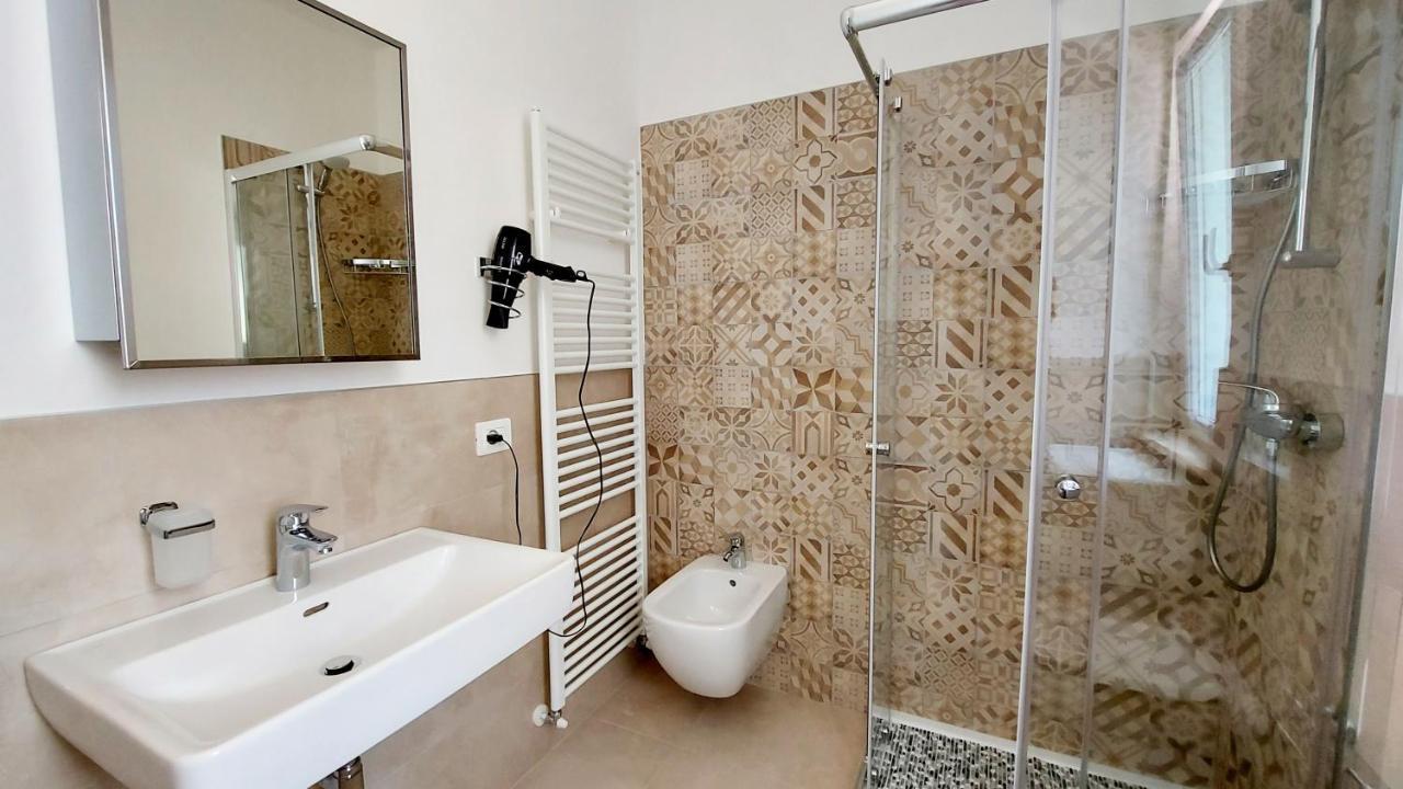 Narcisa View Lake&Pool Apartment Бардолино Екстериор снимка