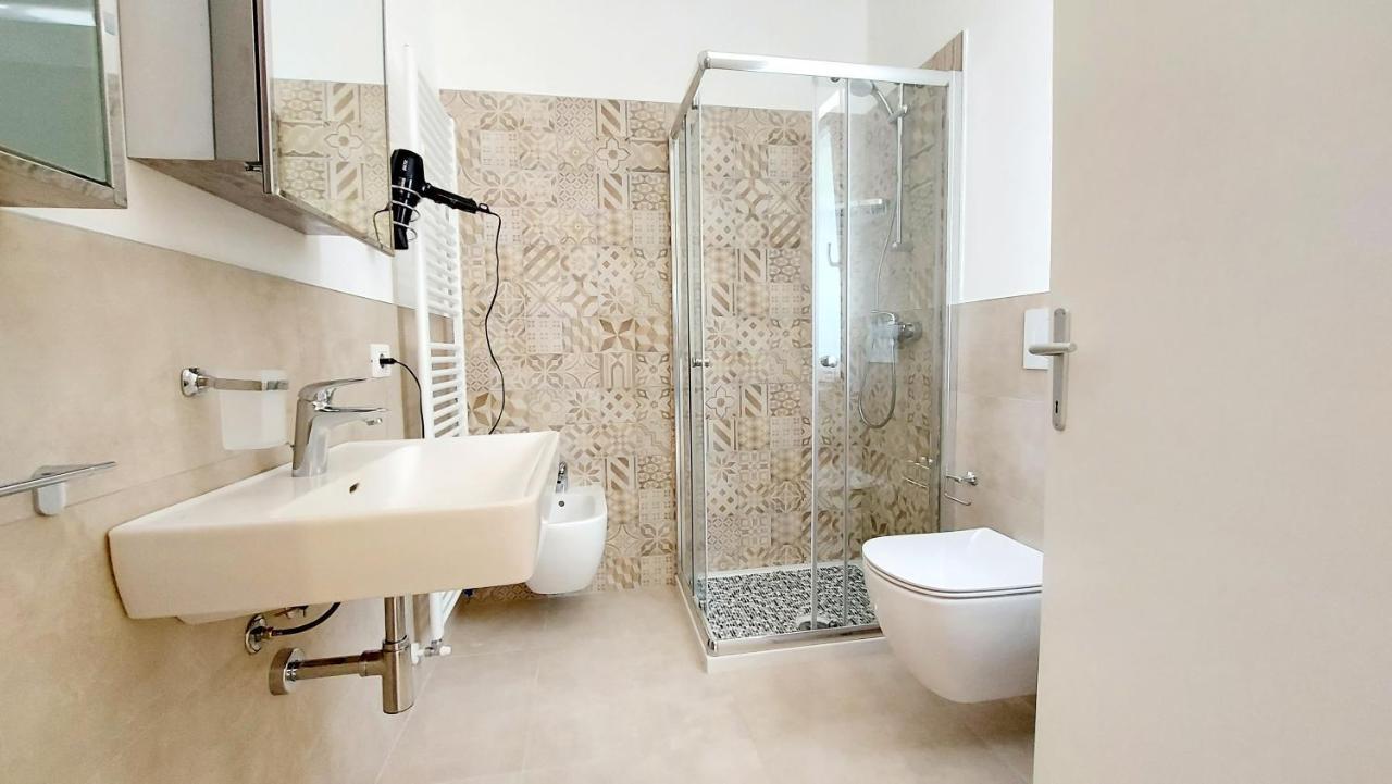 Narcisa View Lake&Pool Apartment Бардолино Екстериор снимка